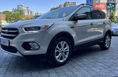 Внедорожник / Кроссовер Ford Escape 2018 в Ивано-Франковске