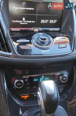 Внедорожник / Кроссовер Ford Escape 2015 в 