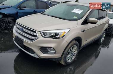 Внедорожник / Кроссовер Ford Escape 2017 в Ровно