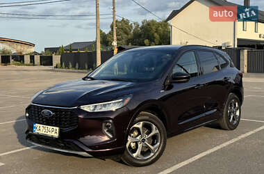 Внедорожник / Кроссовер Ford Escape 2023 в 