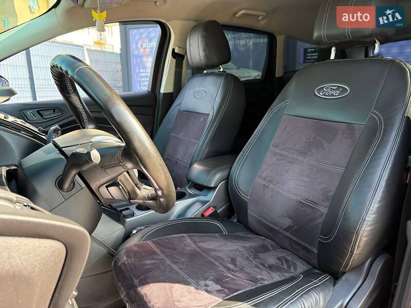 Внедорожник / Кроссовер Ford Escape 2015 в Виннице