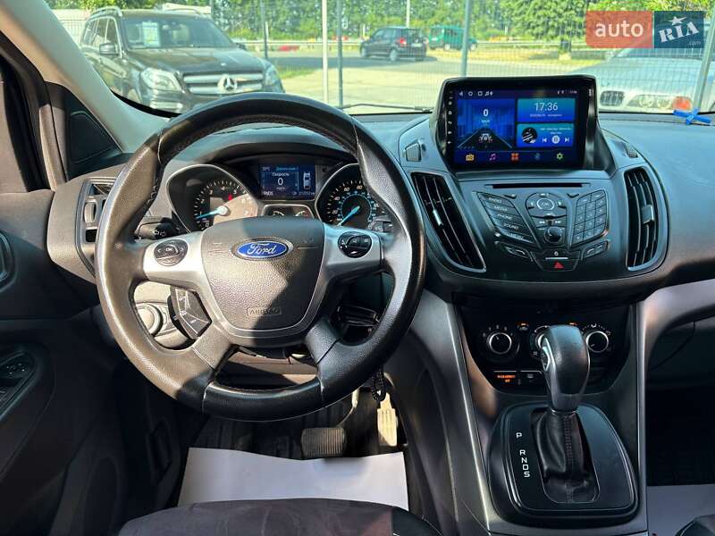 Внедорожник / Кроссовер Ford Escape 2015 в Виннице