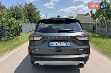 Позашляховик / Кросовер Ford Escape 2020 в 