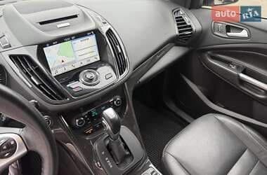 Внедорожник / Кроссовер Ford Escape 2015 в 