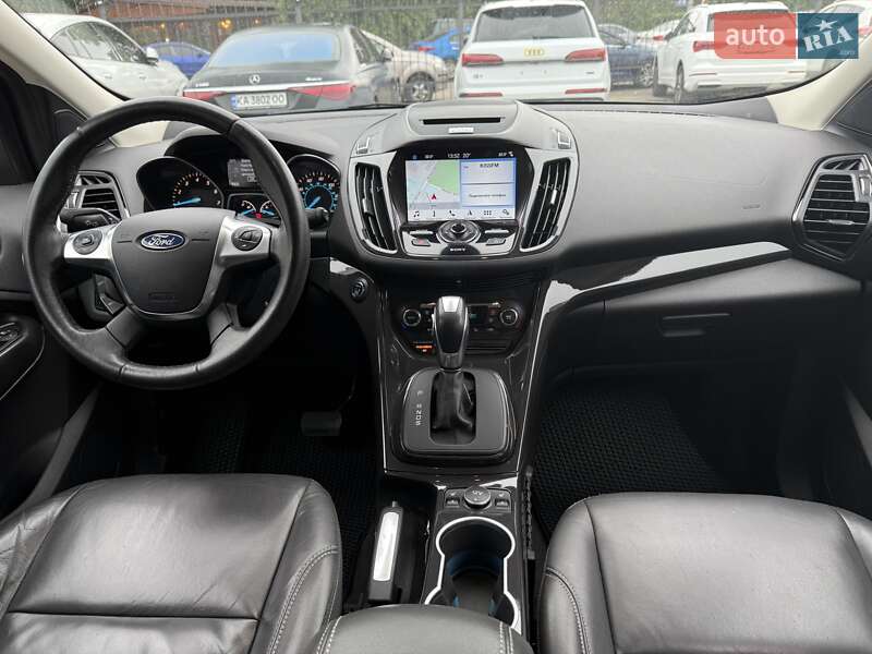 Позашляховик / Кросовер Ford Escape 2015 в Києві