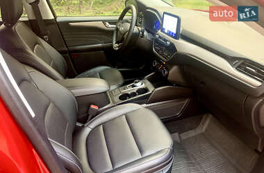 Внедорожник / Кроссовер Ford Escape 2022 в 