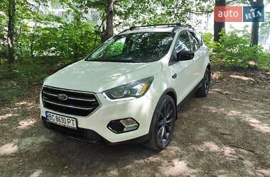 Внедорожник / Кроссовер Ford Escape 2016 в Львове