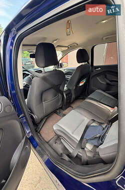 Внедорожник / Кроссовер Ford Escape 2013 в 
