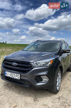 Внедорожник / Кроссовер Ford Escape 2015 в Фастове