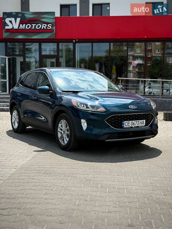 Позашляховик / Кросовер Ford Escape 2020 в Чернівцях