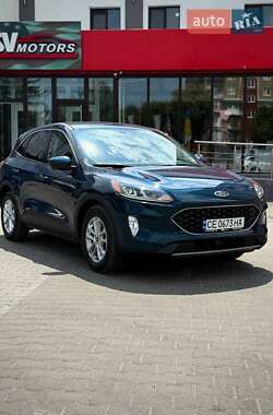 Внедорожник / Кроссовер Ford Escape 2020 в 