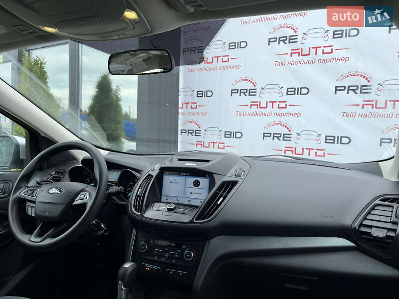 Внедорожник / Кроссовер Ford Escape 2017 в Львове