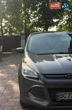 Внедорожник / Кроссовер Ford Escape 2013 в 