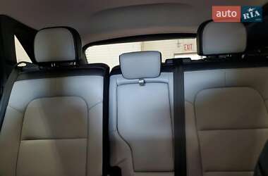 Внедорожник / Кроссовер Ford Escape 2024 в 