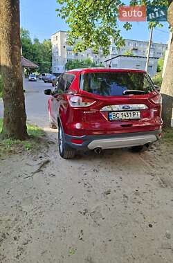 Внедорожник / Кроссовер Ford Escape 2013 в 