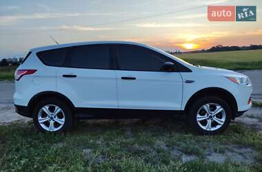 Внедорожник / Кроссовер Ford Escape 2016 в 