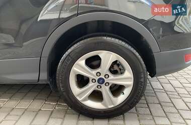Внедорожник / Кроссовер Ford Escape 2013 в 