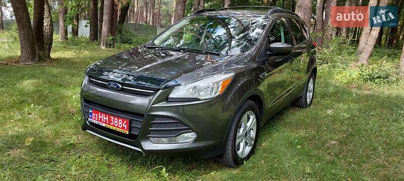 Внедорожник / Кроссовер Ford Escape 2015 в 