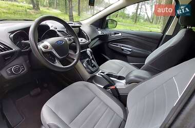 Внедорожник / Кроссовер Ford Escape 2015 в 