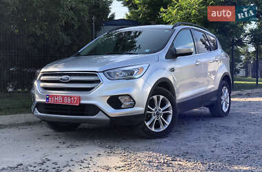 Позашляховик / Кросовер Ford Escape 2016 в Львові