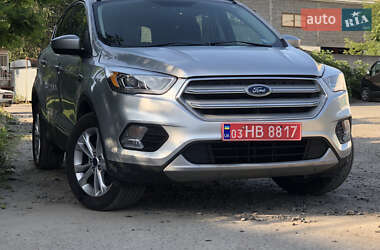 Внедорожник / Кроссовер Ford Escape 2016 в 