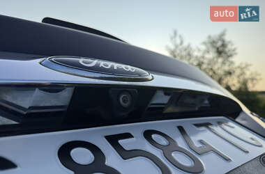 Внедорожник / Кроссовер Ford Escape 2014 в 