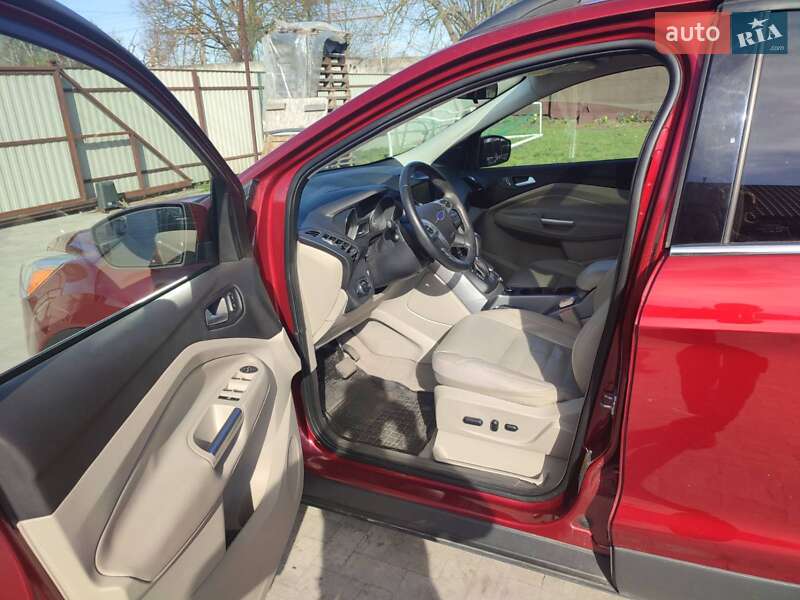 Позашляховик / Кросовер Ford Escape 2014 в Борисполі