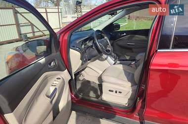 Внедорожник / Кроссовер Ford Escape 2014 в 