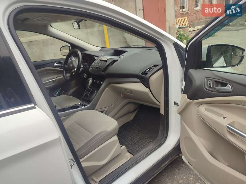 Внедорожник / Кроссовер Ford Escape 2014 в Харькове