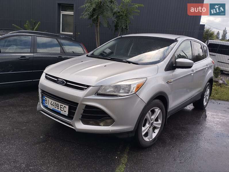 Внедорожник / Кроссовер Ford Escape 2014 в 