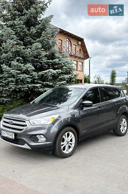 Позашляховик / Кросовер Ford Escape 2016 в Шполі