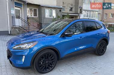 Внедорожник / Кроссовер Ford Escape 2020 в 