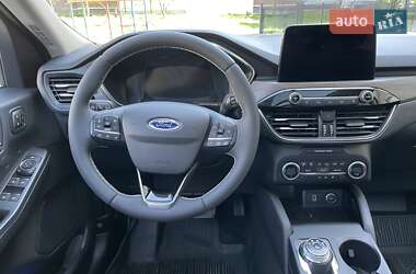 Внедорожник / Кроссовер Ford Escape 2020 в 
