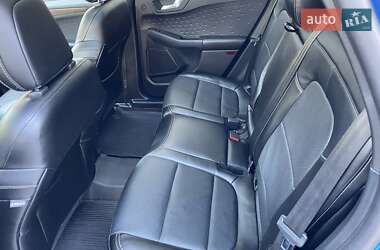 Внедорожник / Кроссовер Ford Escape 2020 в 