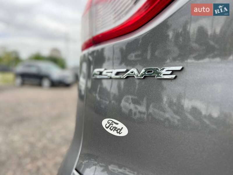 Позашляховик / Кросовер Ford Escape 2013 в Києві