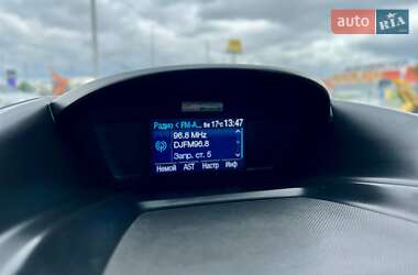 Внедорожник / Кроссовер Ford Escape 2013 в 