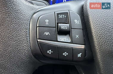 Внедорожник / Кроссовер Ford Escape 2019 в 