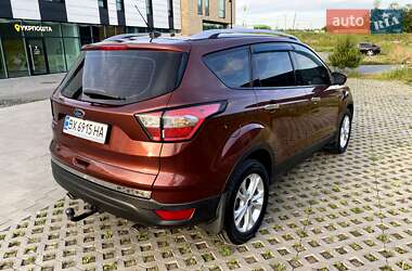 Внедорожник / Кроссовер Ford Escape 2018 в 