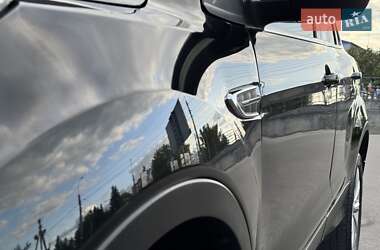 Внедорожник / Кроссовер Ford Escape 2016 в 