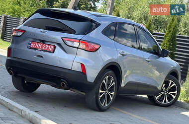 Внедорожник / Кроссовер Ford Escape 2022 в 