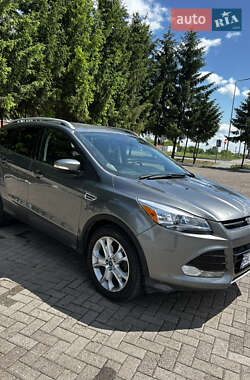 Внедорожник / Кроссовер Ford Escape 2014 в 