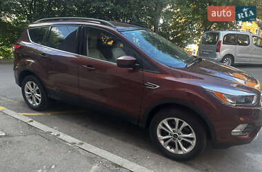 Внедорожник / Кроссовер Ford Escape 2017 в Тернополе
