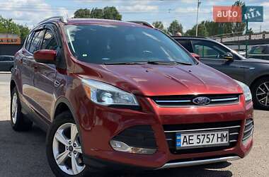 Внедорожник / Кроссовер Ford Escape 2015 в 