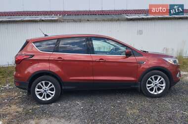 Позашляховик / Кросовер Ford Escape 2018 в Львові