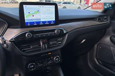 Внедорожник / Кроссовер Ford Escape 2020 в 