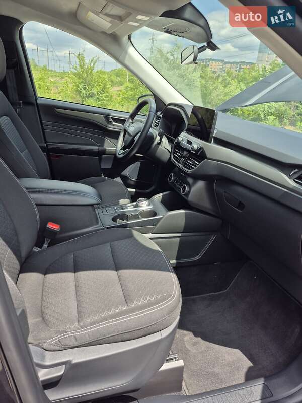 Внедорожник / Кроссовер Ford Escape 2024 в Кривом Роге