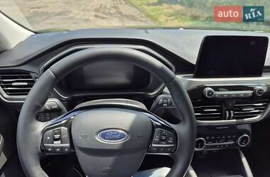 Внедорожник / Кроссовер Ford Escape 2024 в 