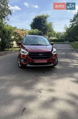 Внедорожник / Кроссовер Ford Escape 2019 в 