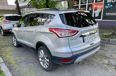 Внедорожник / Кроссовер Ford Escape 2015 в 