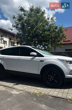 Позашляховик / Кросовер Ford Escape 2016 в Києві